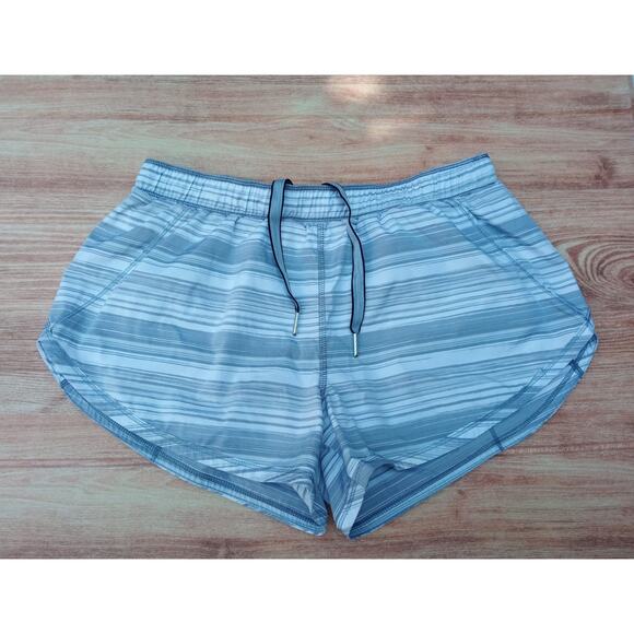 Lululemon Women's Shorts Speed Up Gray /White Size Medium - Picture 2 of 10